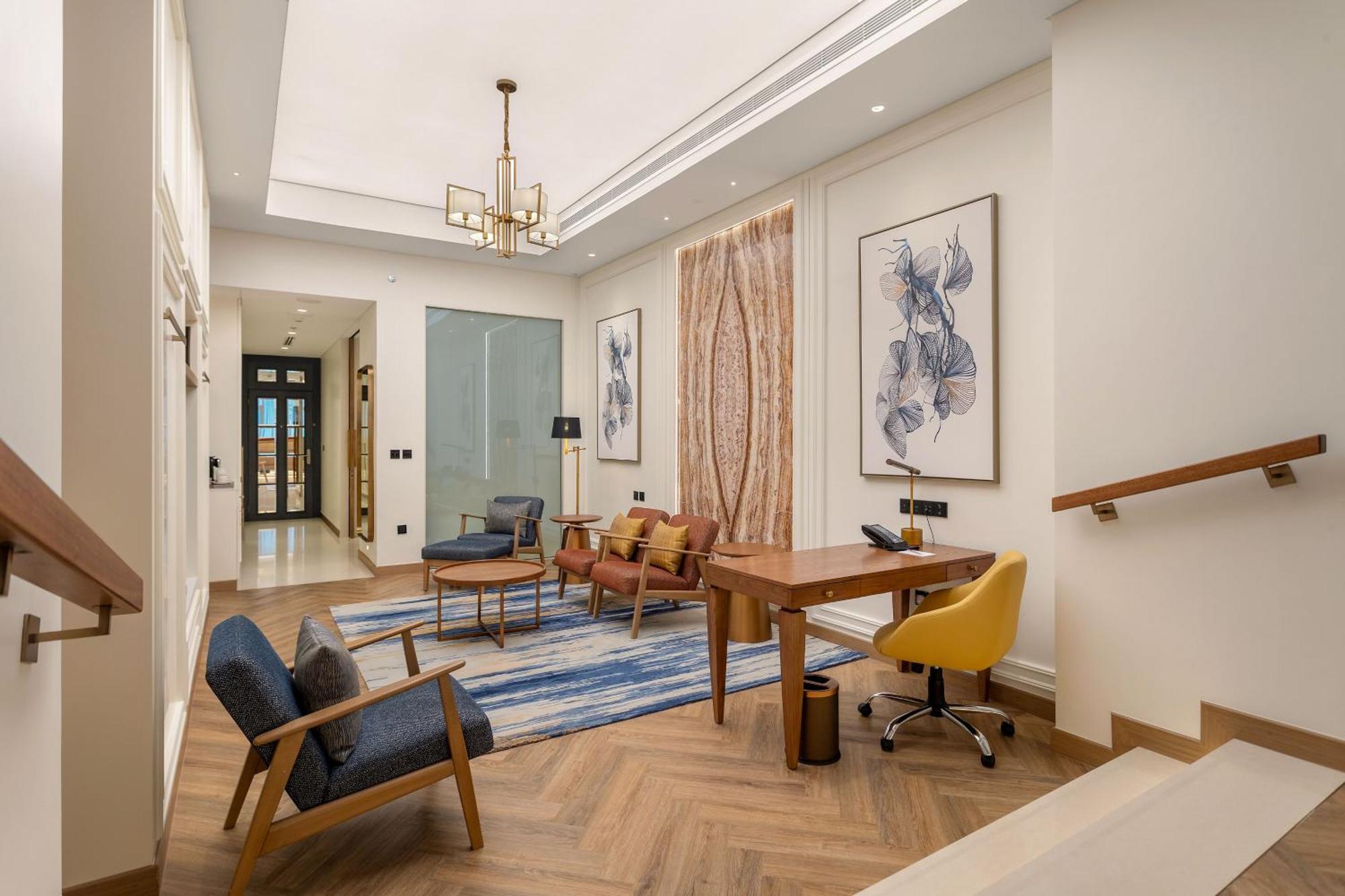 فندق عجمان المظهر الخارجي الصورة The interior of a suite at the hotel