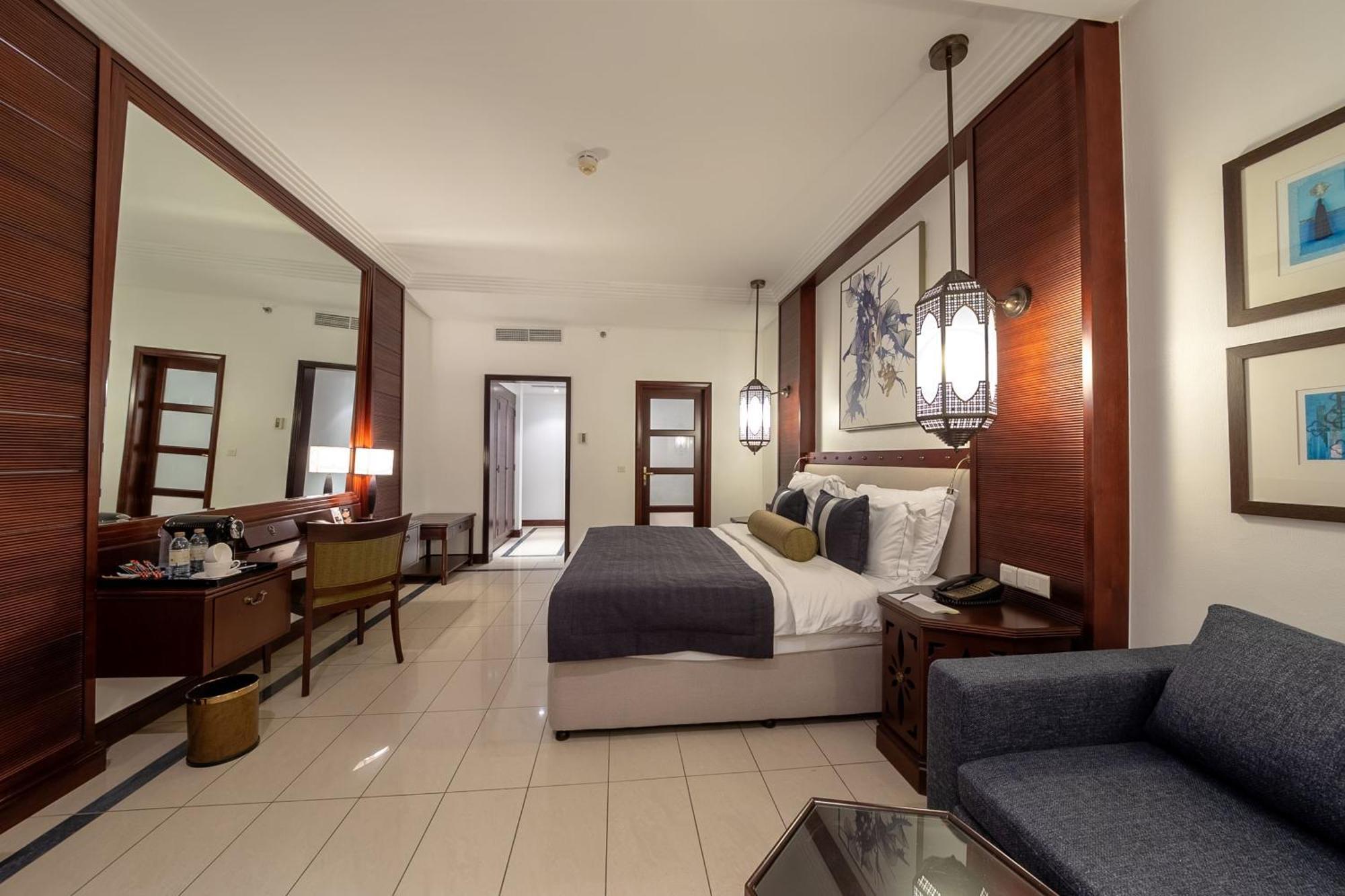 فندق عجمان المظهر الخارجي الصورة A room at the hotel